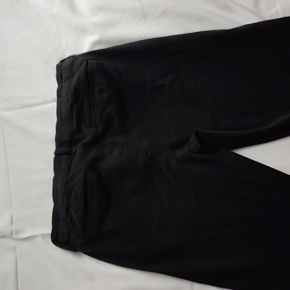 Black American eagle size 12, 14, 16 reg as well as 12 long and 14 long pants - Picture 4 of 6